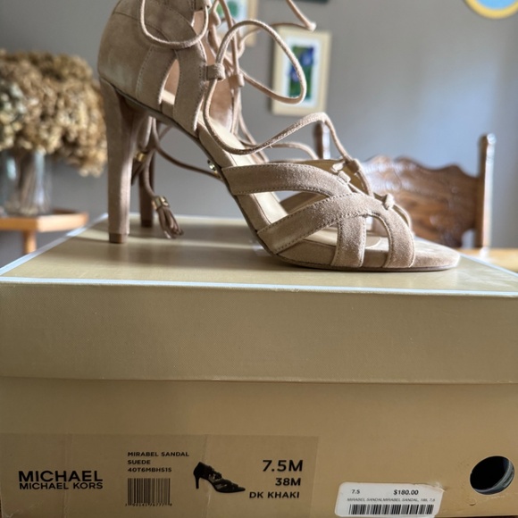 Michael Kors heels - Picture 5 of 5